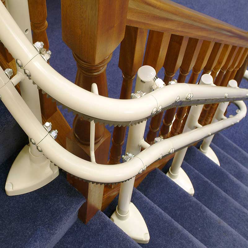 Silla-salvaescaleras-curva-Handicare-Minivator-2000-Salvatec-1-1
